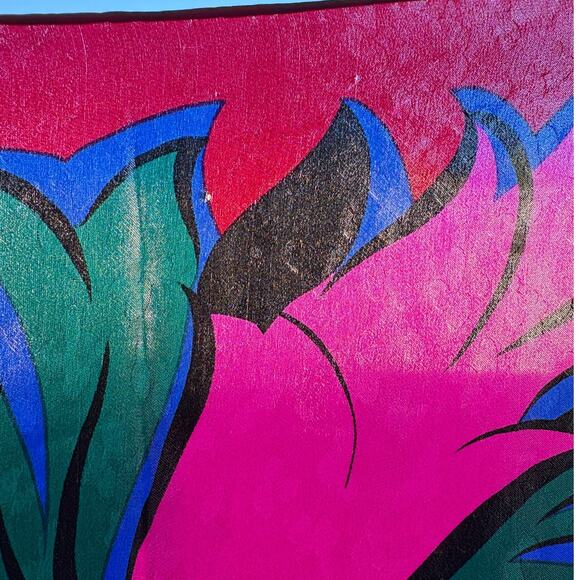 YSL Maximalist Vintage Large Square Silk Scarf with Bird in Flight - Minor Flaws - Picture 12 of 12